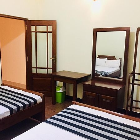 Sweet Home Tourist Rest, Cooking Classes & Tours Anuradhapura Dış mekan fotoğraf