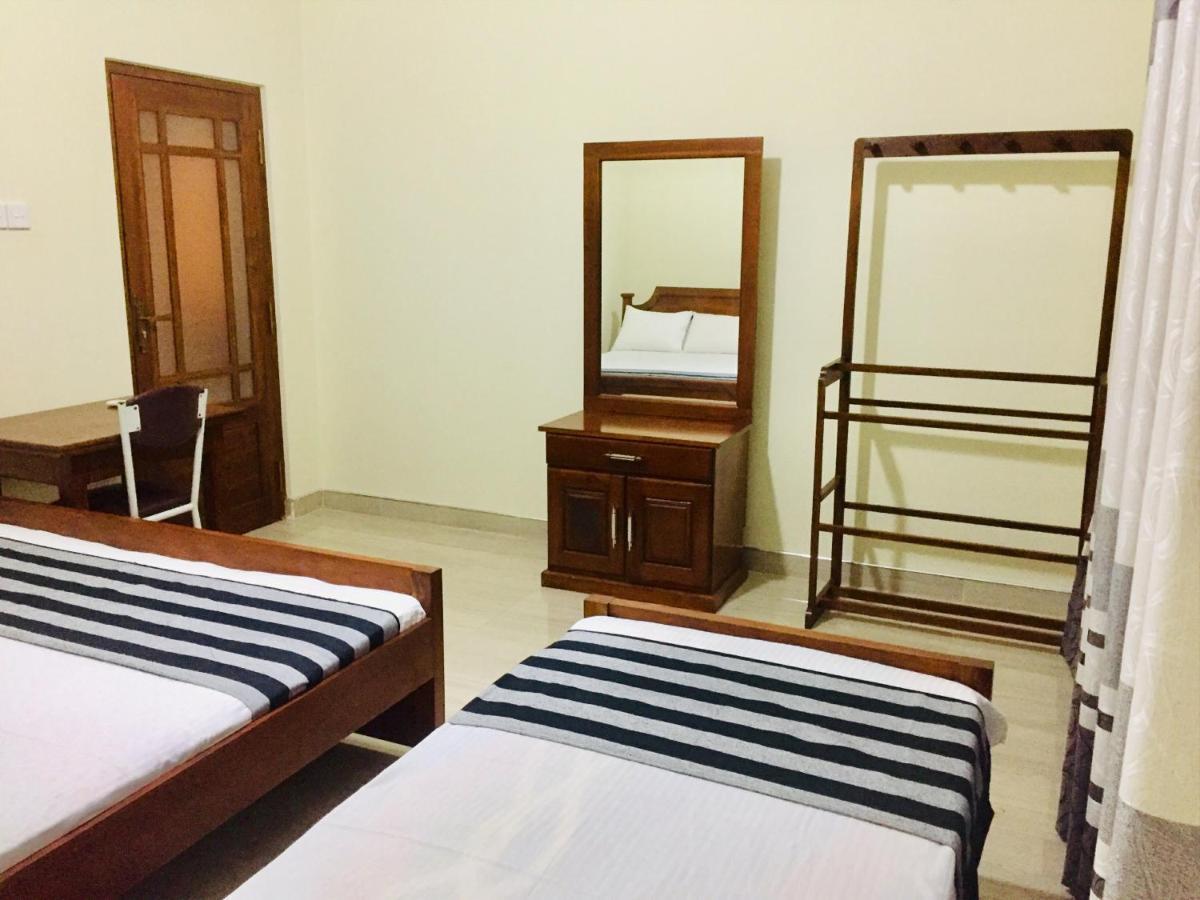 Sweet Home Tourist Rest, Cooking Classes & Tours Anuradhapura Dış mekan fotoğraf