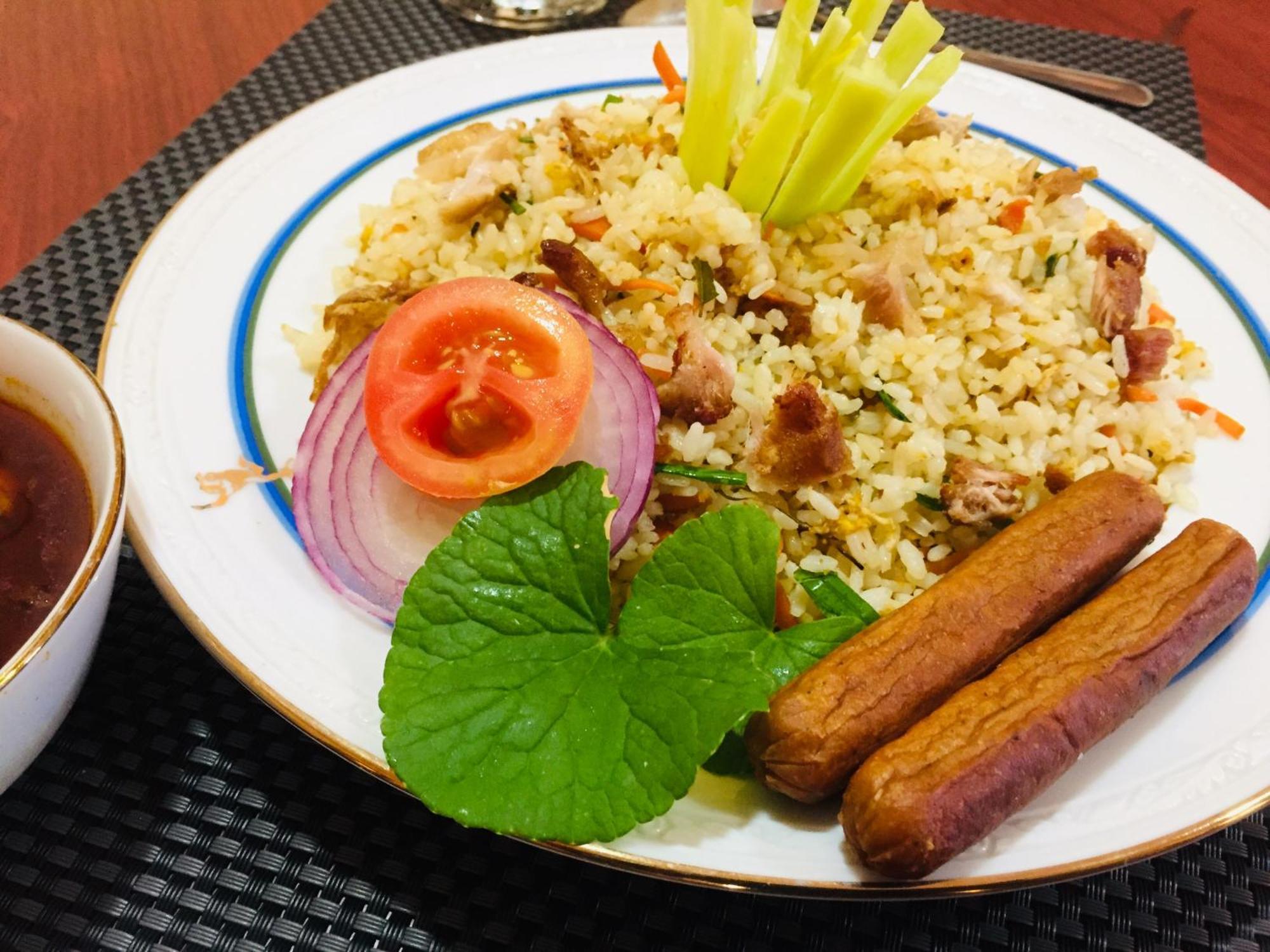 Sweet Home Tourist Rest, Cooking Classes & Tours Anuradhapura Dış mekan fotoğraf