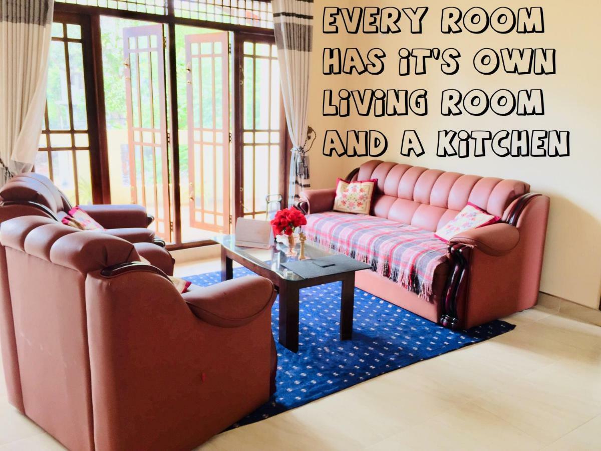 Sweet Home Tourist Rest, Cooking Classes & Tours Anuradhapura Dış mekan fotoğraf