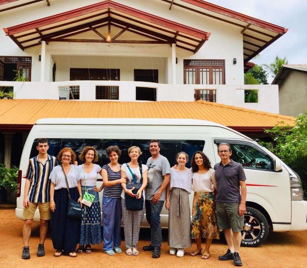 Sweet Home Tourist Rest, Cooking Classes & Tours Anuradhapura Dış mekan fotoğraf