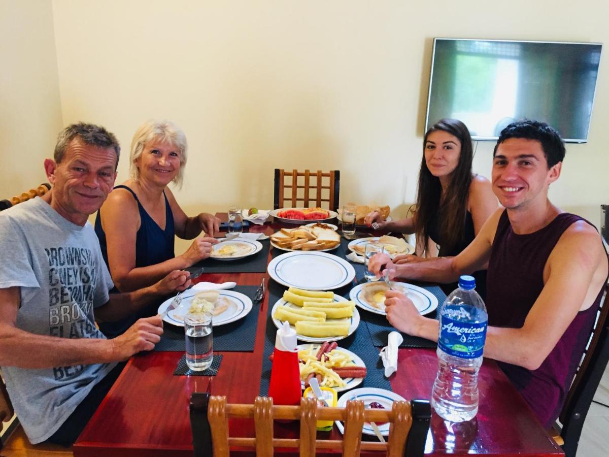 Sweet Home Tourist Rest, Cooking Classes & Tours Anuradhapura Dış mekan fotoğraf